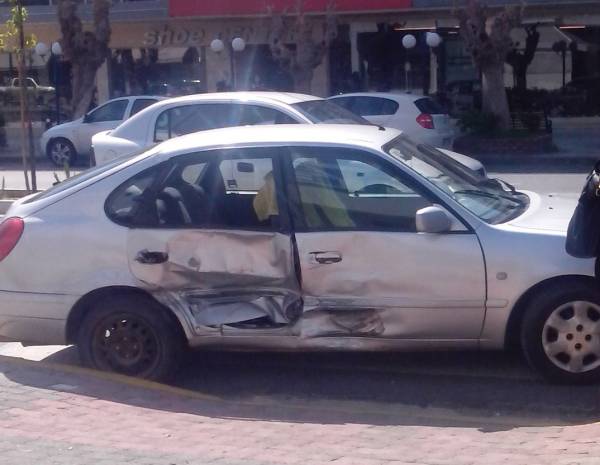 Τροχαίο στη διασταύρωση Μιαούλη και Κρήτης στην Καλαμάτα