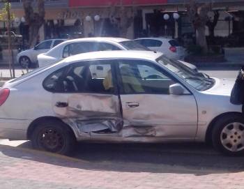 Τροχαίο στη διασταύρωση Μιαούλη και Κρήτης στην Καλαμάτα