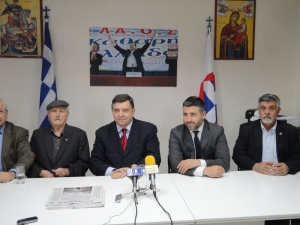 Ο Γ. Καρατζαφέρης στην Καλαμάτα: «Δε δέχομαι να κάνει κουμάντο η Μέρκελ»