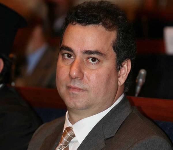 Ο Αχιλλέας Κωνσταντακόπουλος στις συναντήσεις με τον Μακρόν