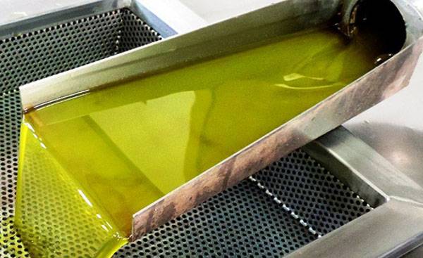 4 προσφορές για τους 95 τόνους λαδιού στο Κορυφάσιο