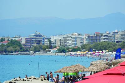 Πρωτόκολλα κατεδάφισης για τα μόνιμα αυθαίρετα στην παραλία της Καλαμάτας