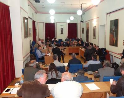 Πολιτικό παιχνίδι βλέπει για τα σκουπίδια ο Νίκας