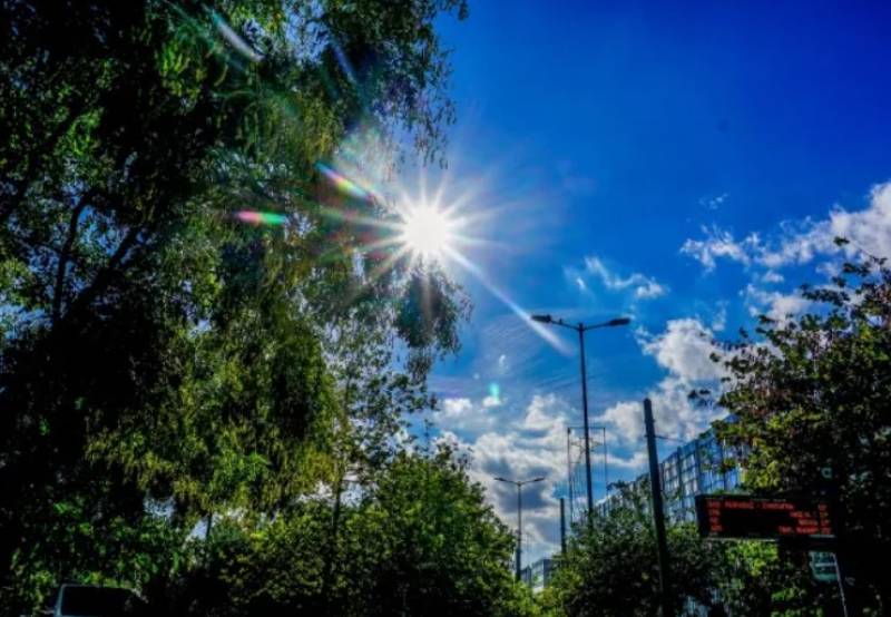 Καιρός: Συνεχίζεται το «μίνι καλοκαιράκι» (Βίντεο)