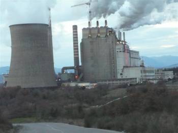 Κατάληψη στον πύργο ελέγχου της ΔΕΗ Μεγαλόπολης