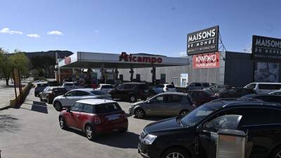 «Φρένο» στη χρήση αυτοκινήτων και τηλεργασία: Αυτό είναι το σχέδιο της Κομισιόν για το ενδεχόμενο ενεργειακού blackout