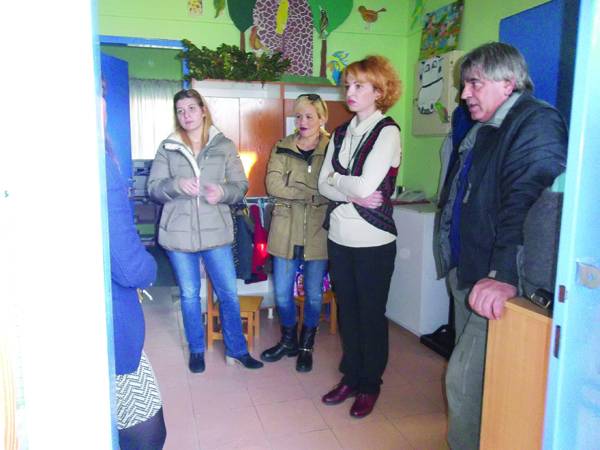 Διαμαρτυρία γονέων του 15ου Νηπιαγωγείου για το κοινό προαύλιο