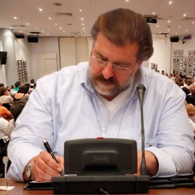 Στέλιος Χαλκίτης: "Η εξουσιαστικότητα είναι η κύρια αιτία της κακοπάθειας των σχέσεων"