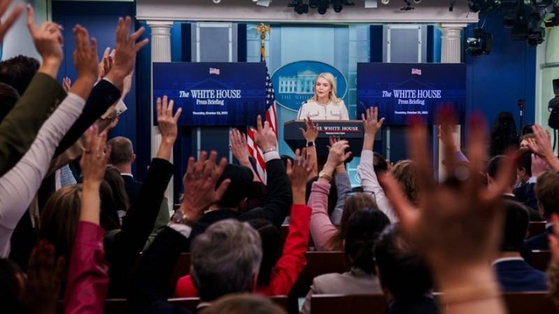 Νέος κανονισμός περιορίζει την πρόσβαση δημοσιογράφων στον Λευκό Οίκο