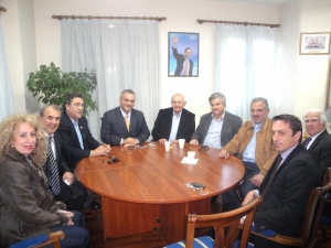 Εσπευσμένη περιοδεία Κεφαλογιάννη στην Πελοπόννησο: Συσπείρωση Ν.Δ. για κόντρα στον Τατούλη