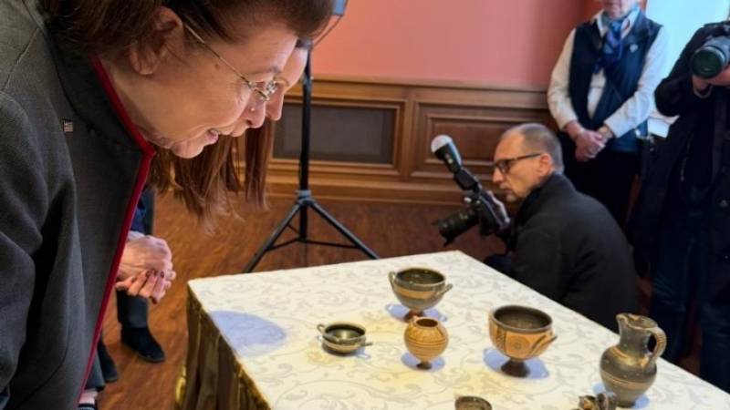 ΥΠΠΟ: Επαναπατρίζονται 9 αρχαιότητες που εκλάπησαν από το Αρχαιολογικό Μουσείο του Αργους, μεταξύ 1970-1992