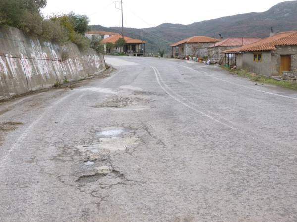 Γι&#039; αυτό δεν πρέπει να απαξιώνονται οι παλιές εθνικές οδοί