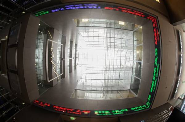 "Κραχ" στο Χρηματιστήριο Αθηνών, πτώση πάνω από 10%