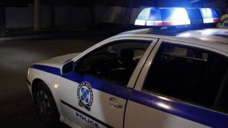 Γλυφάδα: Είχαν δώσει «ραντεβού» για συμπλοκή αλλά τους πρόλαβε η ΕΛ.ΑΣ. – Προσήχθησαν 25 ανήλικοι (Βίντεο)