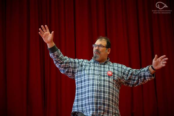 Ο Δ. Προύσαλης στην "Ε": “Η αγάπη μου για τα λαϊκά παραμύθια εκφράζεται μέσα από διαφορετικούς δρόμους και μορφές”