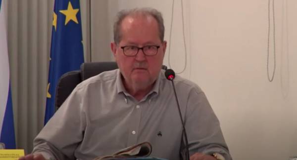 Νίκας κατά συμβούλων του για την απουσία  από το Περιφερειακό Συμβούλιο