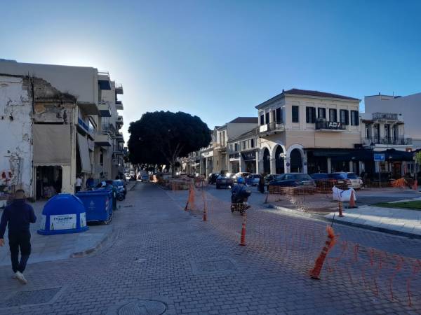Νέες κυκλοφοριακές ρυθμίσεις: Πέντε ακόμα μήνες για την 23ης Μαρτίου