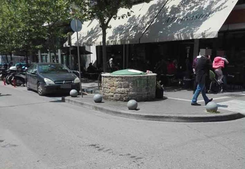 Τροχαίο με εγκατάλειψη ηλικιωμένου στο κέντρο της Καλαμάτας