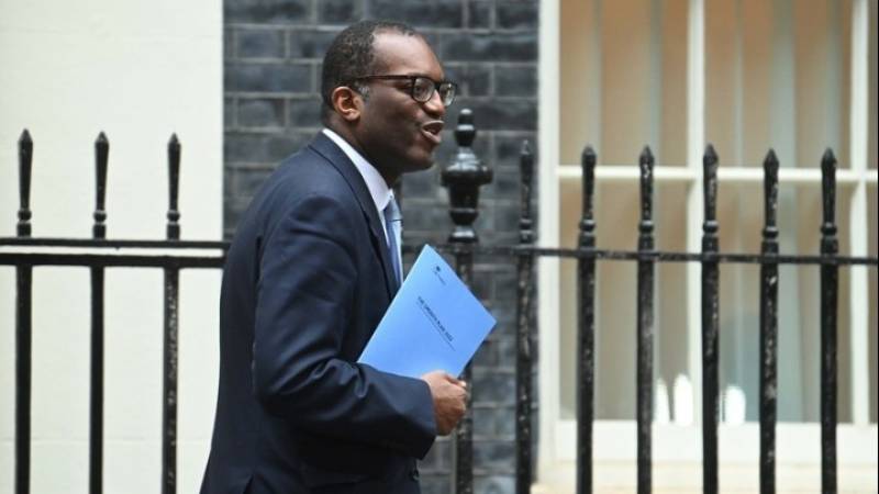 Βρετανία: Η Λιζ Τρας απέπεμψε τον υπ. Οικονομικών Κουάζι Κουάρτενγκ