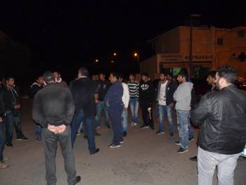 Επεισόδια Χρυσής Αυγής - τσιγγάνων στο νοσοκομείο Καλαμάτας (φωτογραφίες)