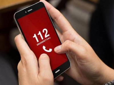 Μήνυμα του 112 λόγω της πυρκαγιάς σε εταιρεία διαχείρισης αποβλήτων στον Ασπρόπυργο