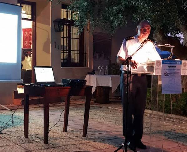 Ομιλία Πούπουζα στη Μάδαινα:  &quot;Ολοι εμείς είμαστε η Αστυνομία&quot;