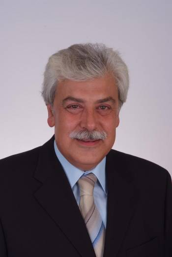 Φωτέας για Φαρών: "Εργο βιτρίνας χωρίς πλάνο"