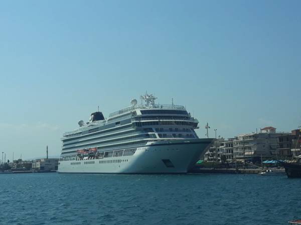 Το κρουαζιερόπλοιο "Viking Venus" στην Καλαμάτα με 537 επιβάτες