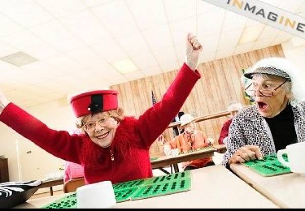 Θεματικές βραδιές στο "Προσεχώς"