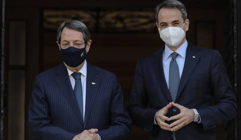Συνάντηση Μητσοτάκη-Αναστασιάδη: Λύση στο Κυπριακό με λειτουργικό και βιώσιμο κράτος