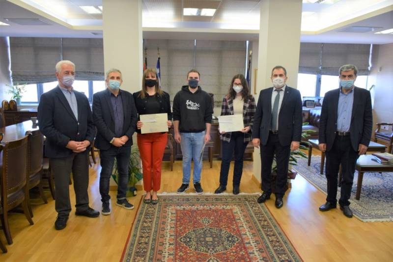 Απονομή του επαίνου Νικολάου Πολίτη