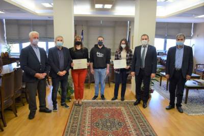 Απονομή του επαίνου Νικολάου Πολίτη