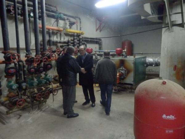 Αντικατάσταση 40 σωμάτων καλοριφέρ στο πρώην Πολυκλαδικό