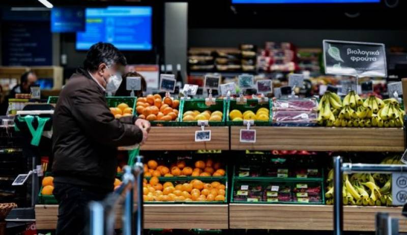 "Ποδαρικό" Απριλίου με αυξήσεις φωτιά: Σε κλοιό αβεβαιότητας επιχειρήσεις και νοικοκυριά