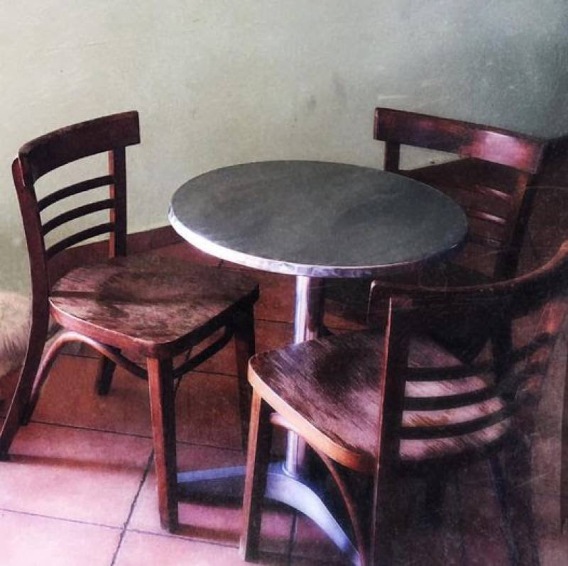 "Συναντήσεις σε καφέ" της Ξένιας Κακάκη