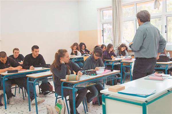 Οι μεταθέσεις των εκπαιδευτικών Δευτεροβάθμιας για το 2014 (όλα τα ονόματα)