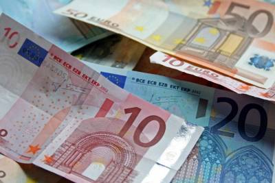 Μπαίνει αύριο η επιδότηση στους λογαριασμούς