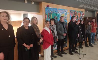 Καλαμάτα: Εγκαινιάστηκε η Χριστουγεννιάτικη έκθεση των σπουδαστών του Εικαστικού Εργαστηρίου (Φωτογραφίες)