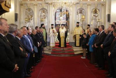 Καλαμάτα: Δοξολογία για το νέο έτος στην Υπαπαντή και κοπή της βασιλόπιτας στο Διοικητήριο (βίντεο+φωτογραφίες)
