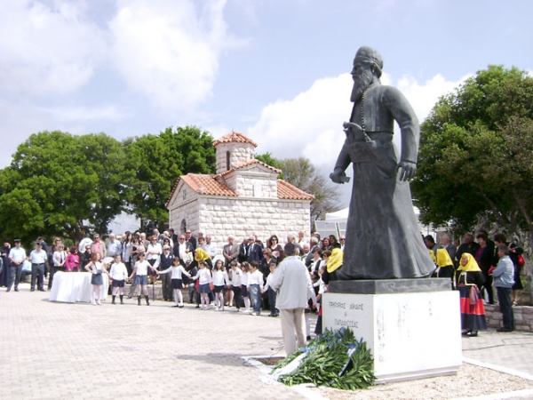 Κοινός εορτασμός για την επέτειο της μάχης Μανιακίου σε Ταμπούρια και Μανιάκι