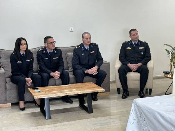 Η πίτα της Πυροσβεστικής Υπηρεσίας Καλαμάτας