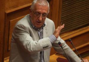Κακλαμάνης: "Μόνο αν βγω δήμαρχος, θα παραιτηθώ από βουλευτής"