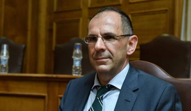 Γεραπετρίτης: Δεν αποκλείεται να είναι απαραίτητη η διενέργεια self test για μετακίνηση από νομό σε νομό