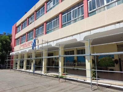 Εργασίες σε σχολεία της Καλαμάτας μέσα από το πρόγραμμα “Μαριέττα Γιαννάκου”.