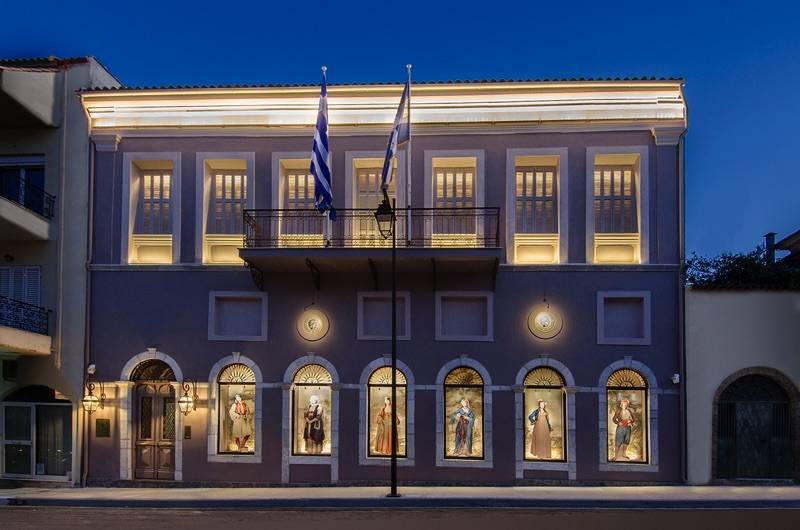 Καλαμάτα: Την Κυριακή τα εγκαίνια της έκθεσης «Ηρωες από μέταλλο»