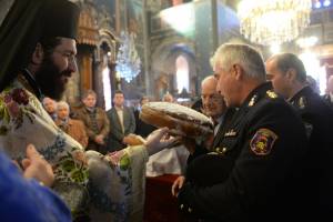 Η Πυροσβεστική τίμησε τους Αγίους Τρείς Παίδες εν Καμίνω στην Καλαμάτα (φωτογραφίες)