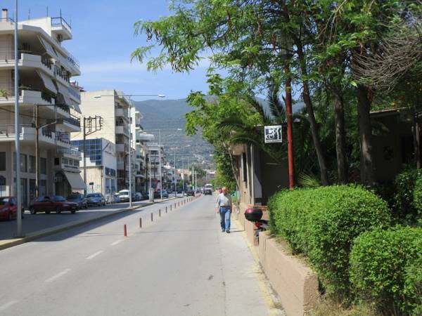 Το μπαλάκι σε άλλους 