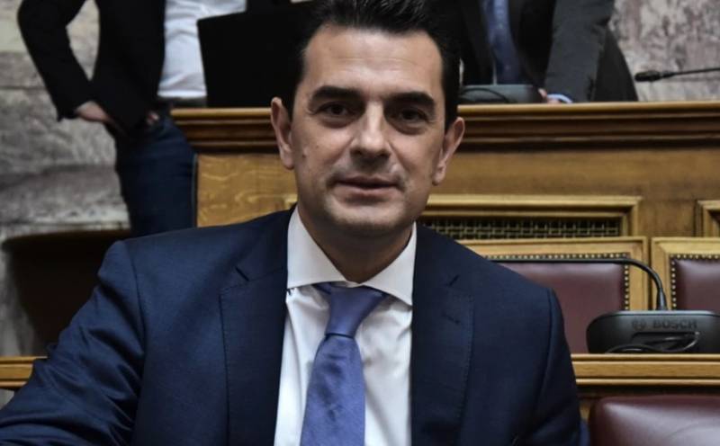 Σκρέκας: Ετοιμάζουμε θεσμικό πλαίσιο για υπεράκτια αιολικά πάρκα και για την αποθήκευση ενέργειας