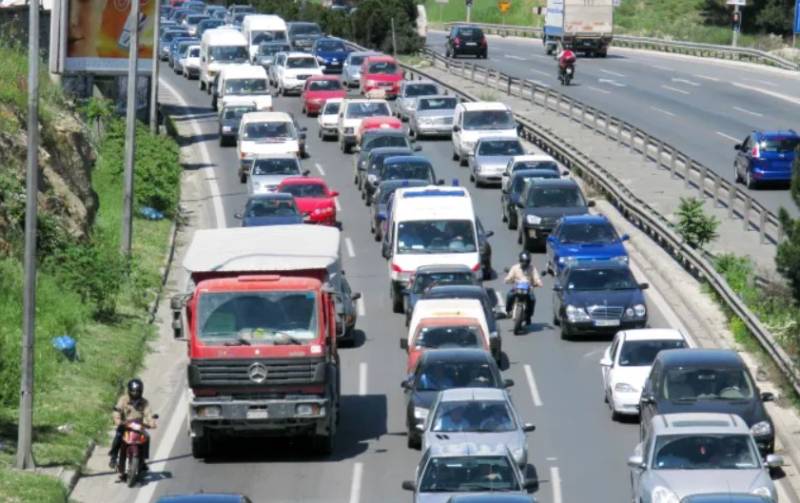 Αυξημένα τα μέτρα οδικής ασφάλειας για το Πάσχα - Επί ποδός η τροχαία (Βίντεο)