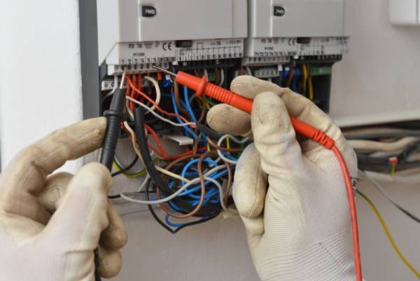 Ατύχημα για ηλεκτρολόγο του Δήμου Τριφυλίας